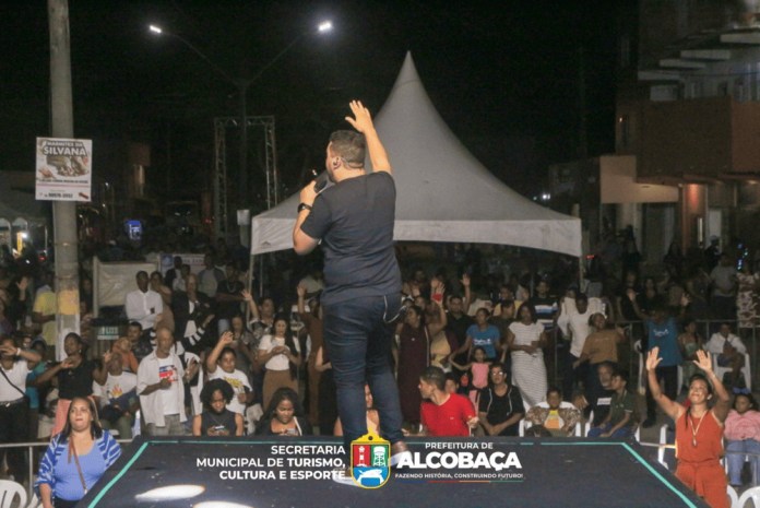 Aviva-Alcobaca-emociona-o-publico-em-duas-noites-de-fe-e-louvor-5